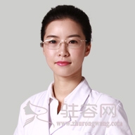 　王佳