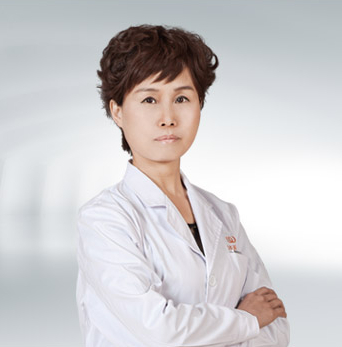 李艳霞 