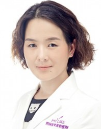 黄轶 
