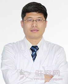 万伟东