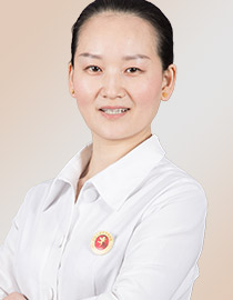 李英